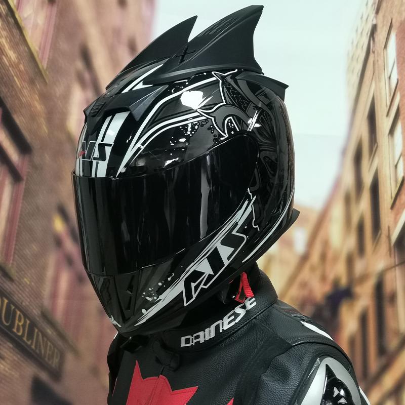 AIS motorcycle helmet men and women personality full helmet four seasons universal Bluetooth slot DOT ECE