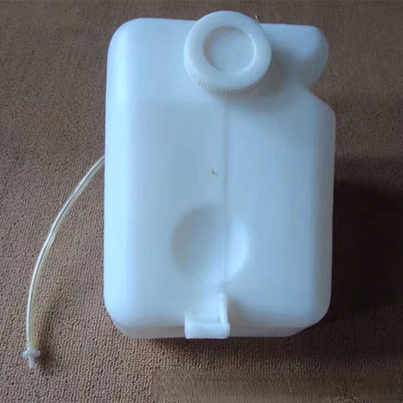 Nanjing Iveco Windshield Washer Reservoir For Nanjing Iveco Turin Baodi