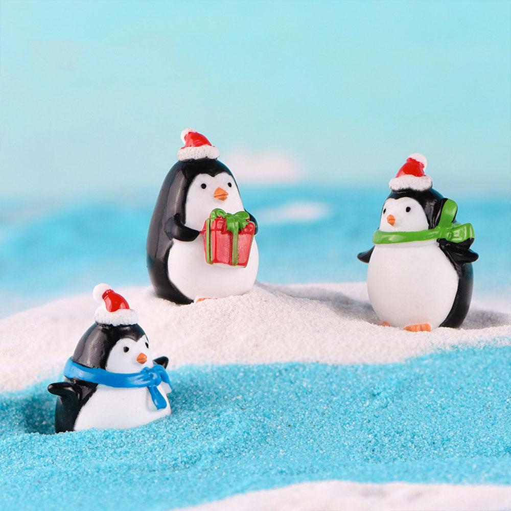 Christmas Elk Penguin Polar Bear New Year Creative Micro Landscape Snow Scenery Design Decoration Creative Resin Animal Gift