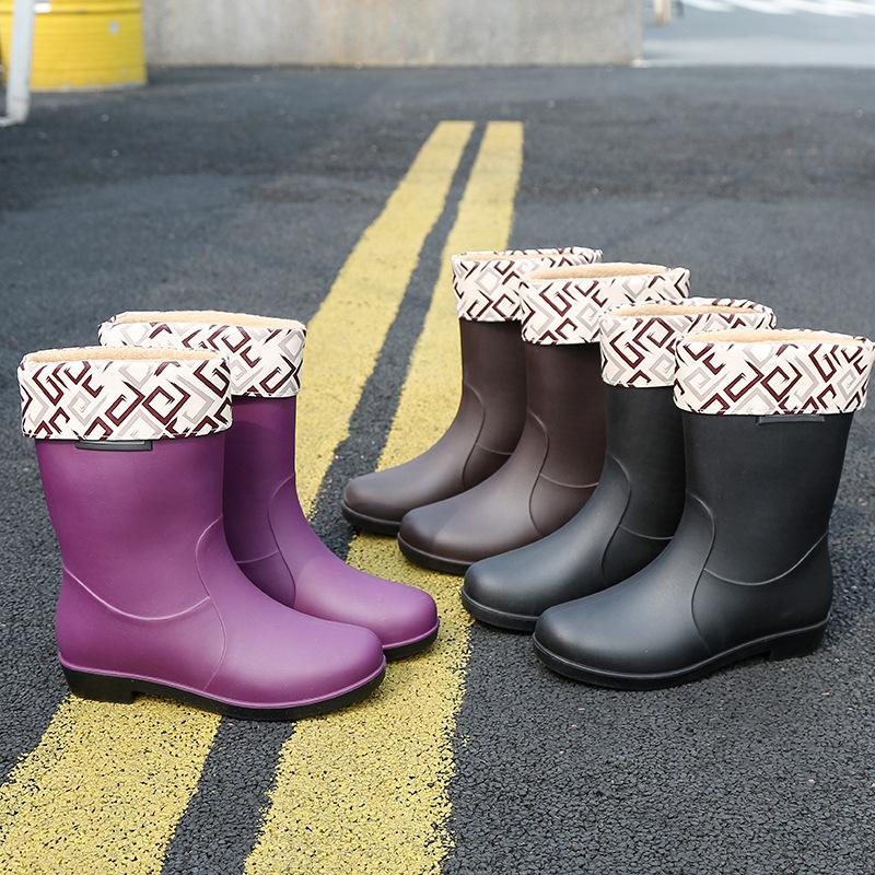 Medium tube rain shoes women wear non-slip water shoes with velvet kitchen work water boots high tube rain boots rubber shoes fashion