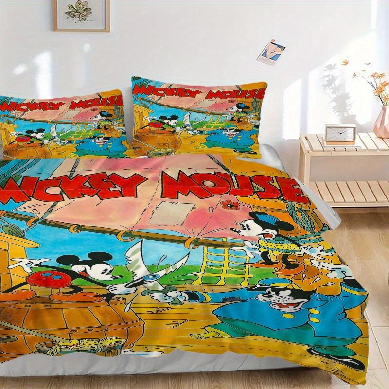 

3pcs Mickey Mouse Adventure Printed Quilt Set - Includes 1 Quilt Cover and 2 Pillowcases, Machine Washable - Suitable for All Seasons.Q057 135x200cm