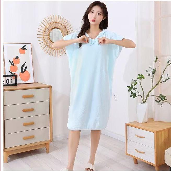 

Женский халат из кораллового флиса с капюшоном: Мягкое, Впитывающее, Быстросохнущее Банное Полотенце и Одежда для Сна для Весны/Лета