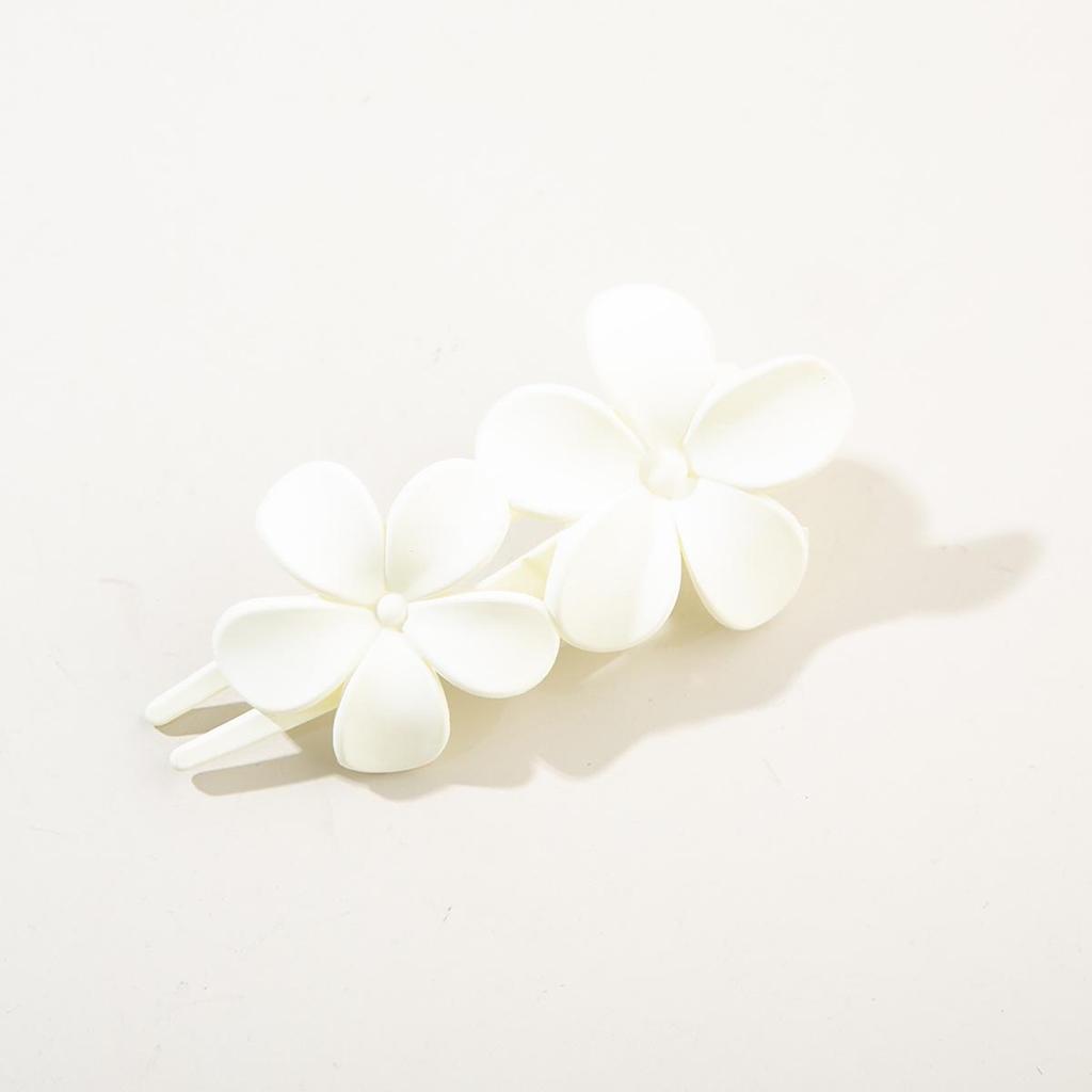 Korean Style Large Duckbill Hair Clip – Fashionable Flower Accessory for Women, Versatile Spring Updo.