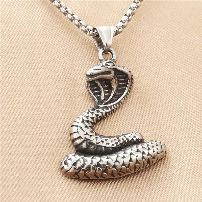 Necklace Fashion Hip-hop Retro Snake-shaped Men and Women Exaggerated Snake-shaped Winding Pendant
