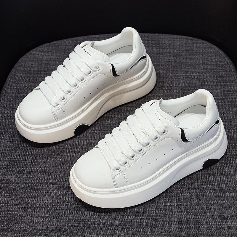 Fashion platform white shoes women's spring 2025 new personalized design sense increases function sports and leisure versatile women's shoes