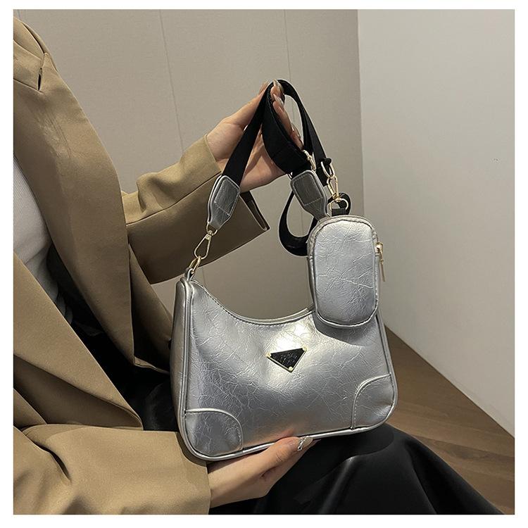 Женские однотонные квадратные сумки через плечо на молнии для отдыха из искусственной — фото 5