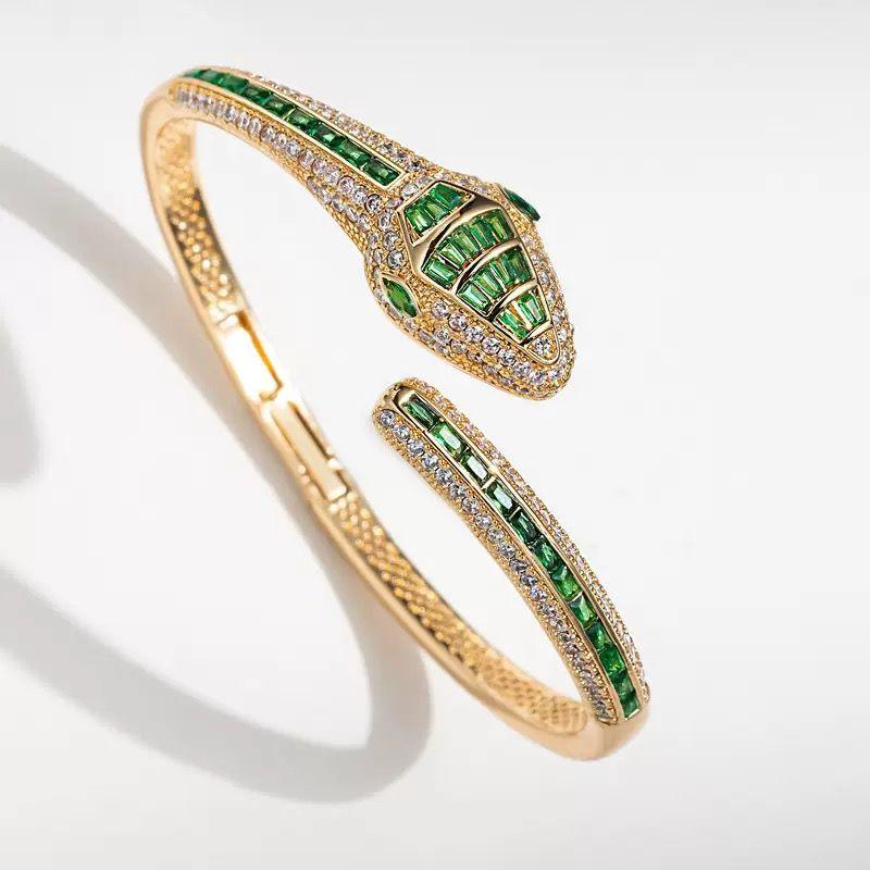 

Retro Bear Snake Bracelet Exquisite, Light, Luxurious, Cute, Fashionable and Luxurious one size(17-20cm)