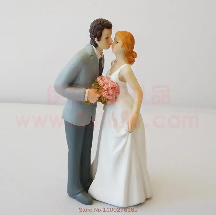 Funny Wedding Cake Toppers Dolls Romantic Bride And Groom Figurines Stand Topper Decoration Supplies Marry Resin Figurine