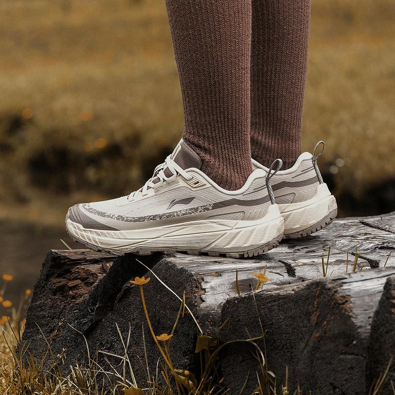 Li-Ning Lite 2.0 Comfortable Versatile Outdoor Durable Support Low-Top Hiking Shoes Women Hiking Shoes Beige AHTU008-2