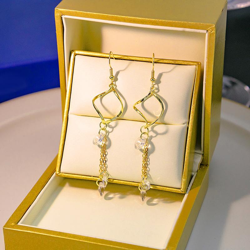 Tassel Earrings Diamond Butterfly Flower Pearl Stud Earrings Temperament Fashion Long Thin Earrings