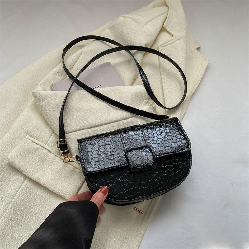 Stylish Pu Leather Saddle Bag For Women Trendy Street Style Crossbody Bag 2023