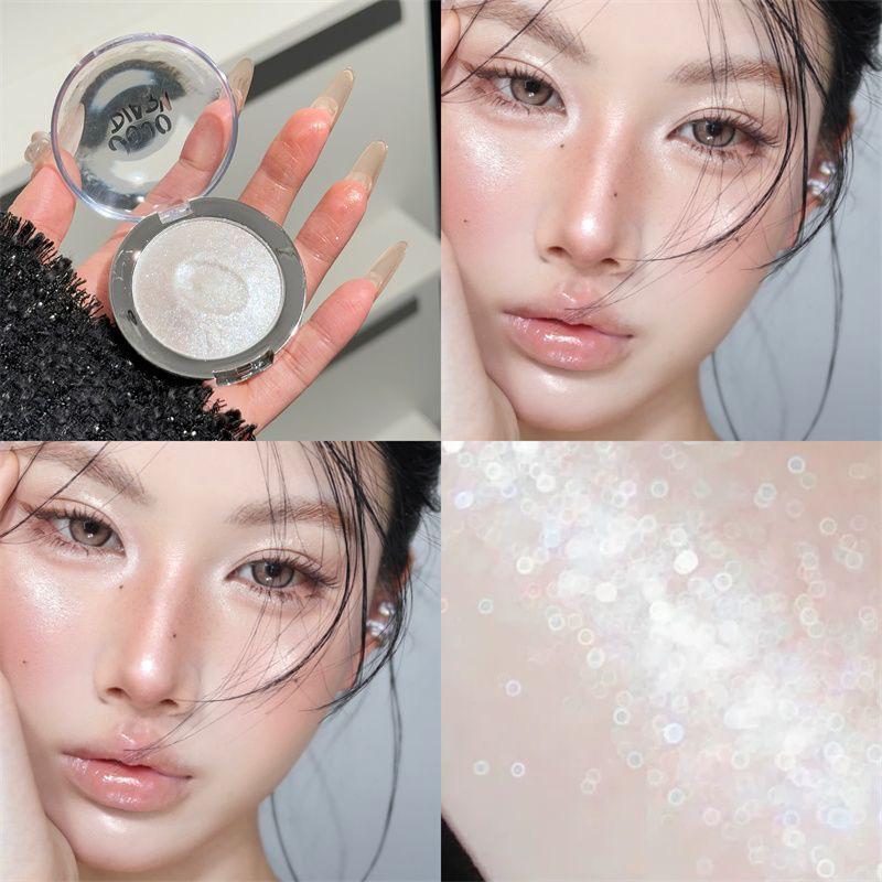 Жемчужный Хайлайтер-Крем «Лунное Сияние»: Стойкий, Мягкий и Мерцающий для Трехмерного Сияния.