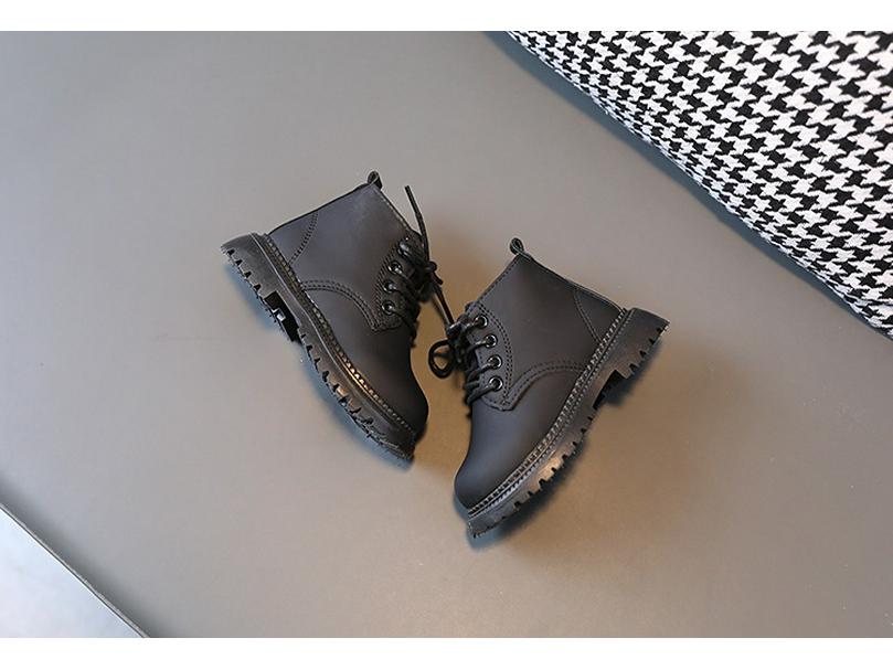 Autumn/Winter 2025 Kids' Martin Boots: Fleece-Lined Work Boots In British Style for Boys and Girls.