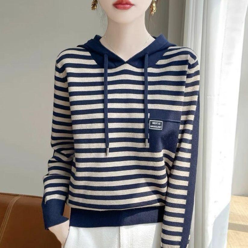 

Женский полосатый вязаный свитер с капюшоном - Осенне-зимний модный свитшот свободного кроя XXL (67.5-75 kg) красный