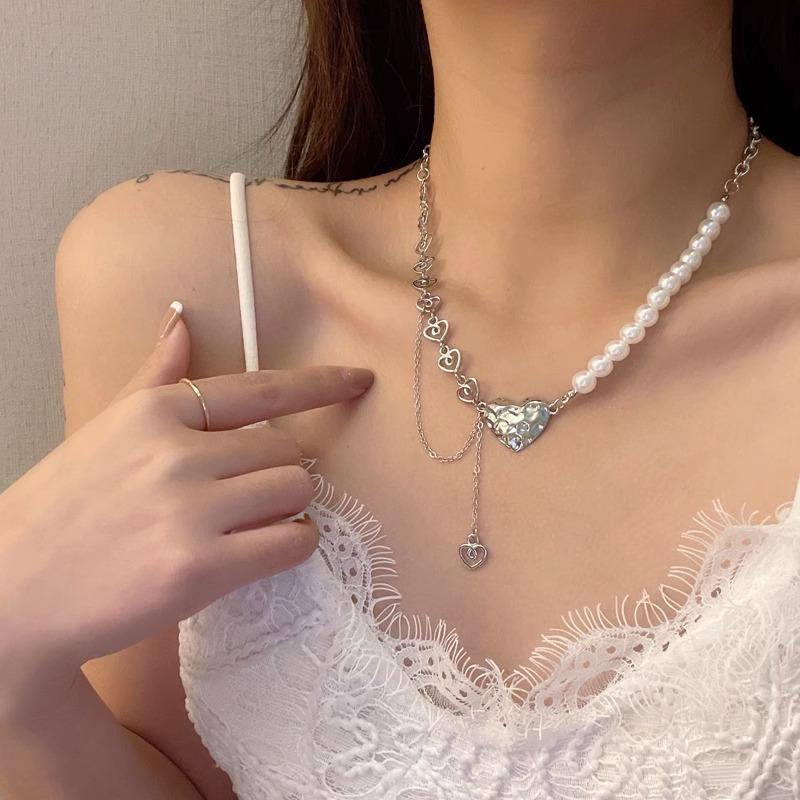 Sweet and Cool Splicing Light Luxury Temperament Versatile Love Pearl Necklace Niche Design Exquisite Collarbone Chain Neck Chain