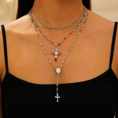 Collier Pendentif Croix Gland Chaîne en Alliage Superposé Accent Cristal Gothique Ras du Cou Bijou Unisexe Style Gothique Cadeau Religieux