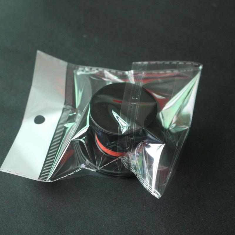 1pcs Hat Wine Bottle Stopper Silicone Cork Sealer for Champagne Wine Airtight Freshness Keeper Kitchen Bar Tool