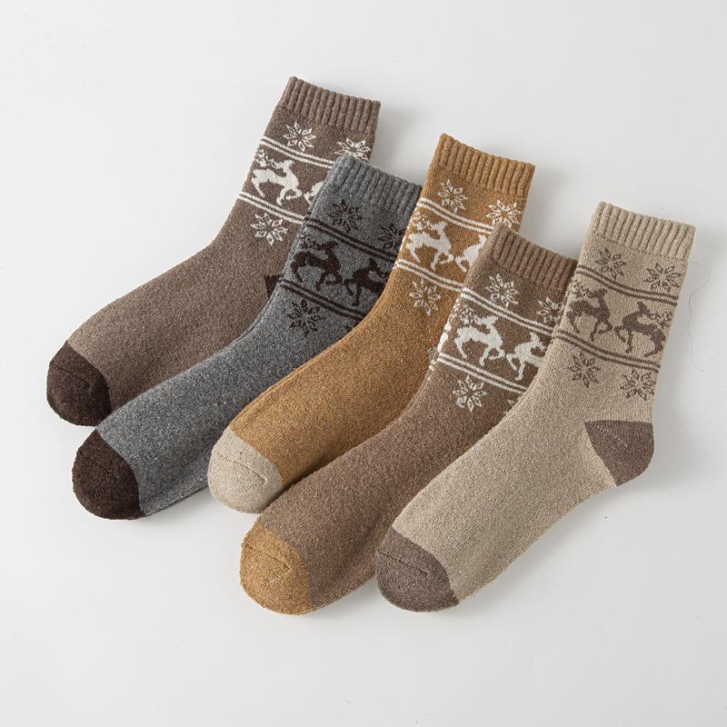 Men's Retro Christmas Warm Wool Socks: Thickened Mid-Calf, Ethnic Style with Little Deer Design for Autumn and Winter.