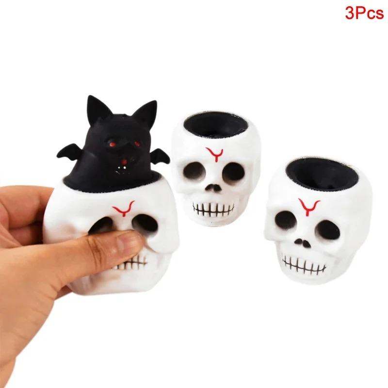 Halloween Pumpkin Ghost Skull Bat Squeeze Pinch Toys Silicone Stress Relief Fidget Toys for Kids Adults Party Favor Gifts Toys