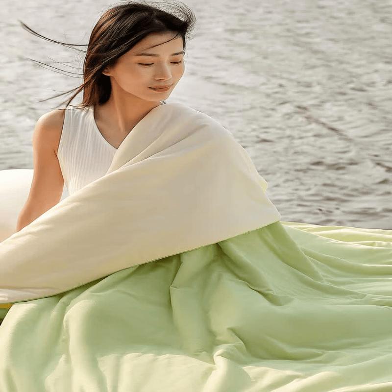 

Mercury Home Textiles Natural Bamboo Fiber Deep Sleep Quilt Pro