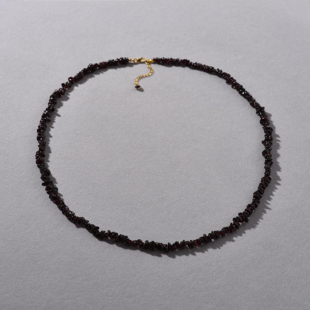 Niche Retro Fashion Personality Irregular Garnet Beaded Collarbone Chain Simple Daily Stacking Sweater Chain Necklace