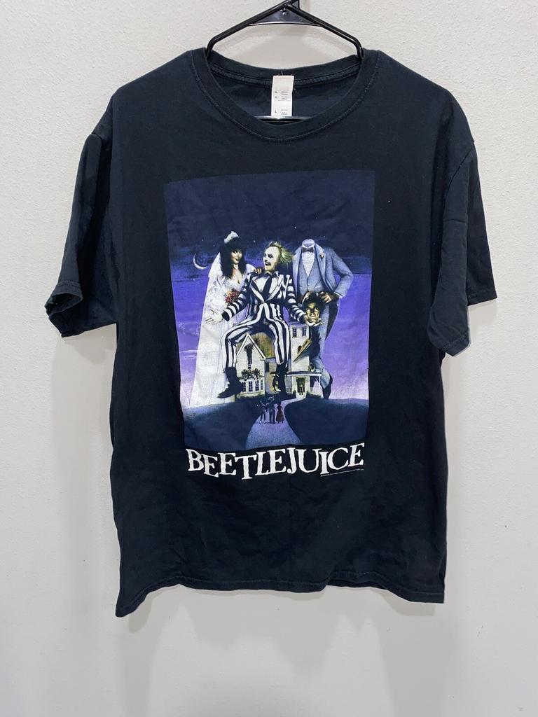 Beatle Juice T-shirt Size Large