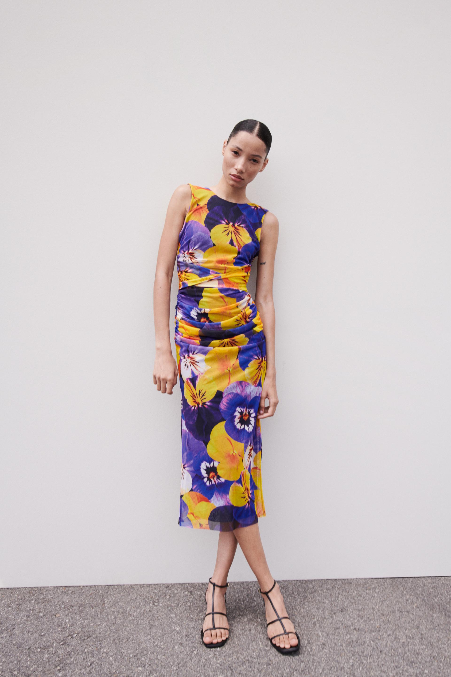 

ПЛАТЬЕ ИЗ ТЮЛЯ С ПРИНТОМ И ОТКРЫТОЙ СПИНКОЙ