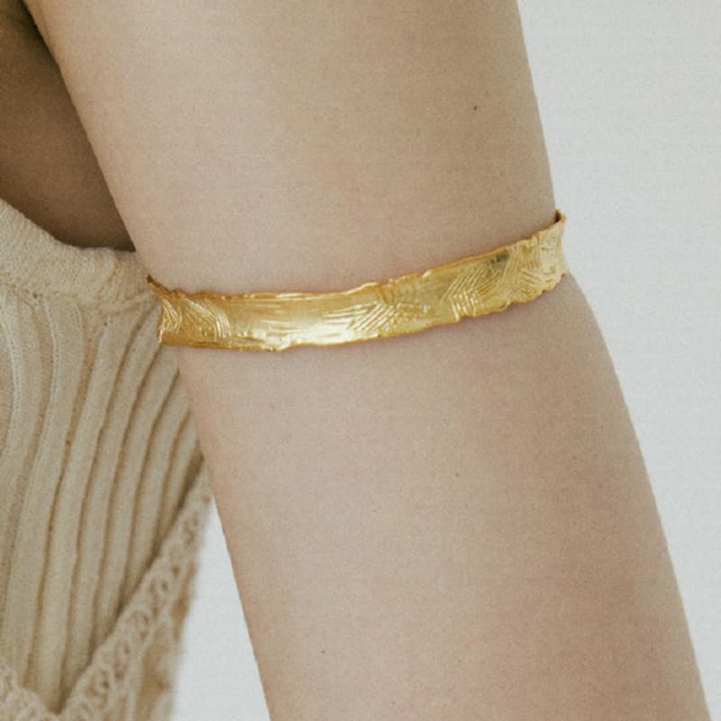 

MONDAM Drawing II B 001 Gold