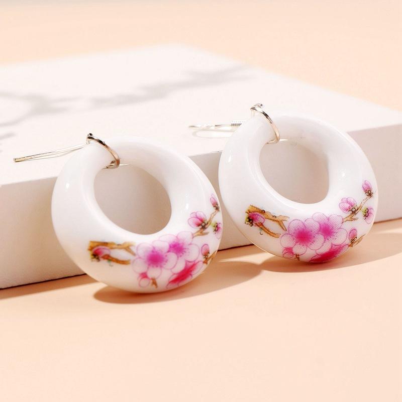 

Chinese Charm Hollowed-out Water Drop Shape Ceramic Butterfly Blue White Porcelain Dangle Earrings for Women Ethnic Jewelry Gift