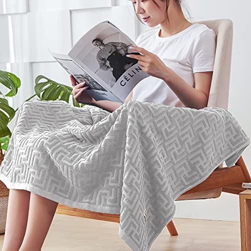 AYO Single Towel Blanket, 100% Cotton, Stylish Air Blanket, Quilted Blanket, Quick-Drying, Antibacterial, Lightweight, Soft to the Touch, Pill-Free, A