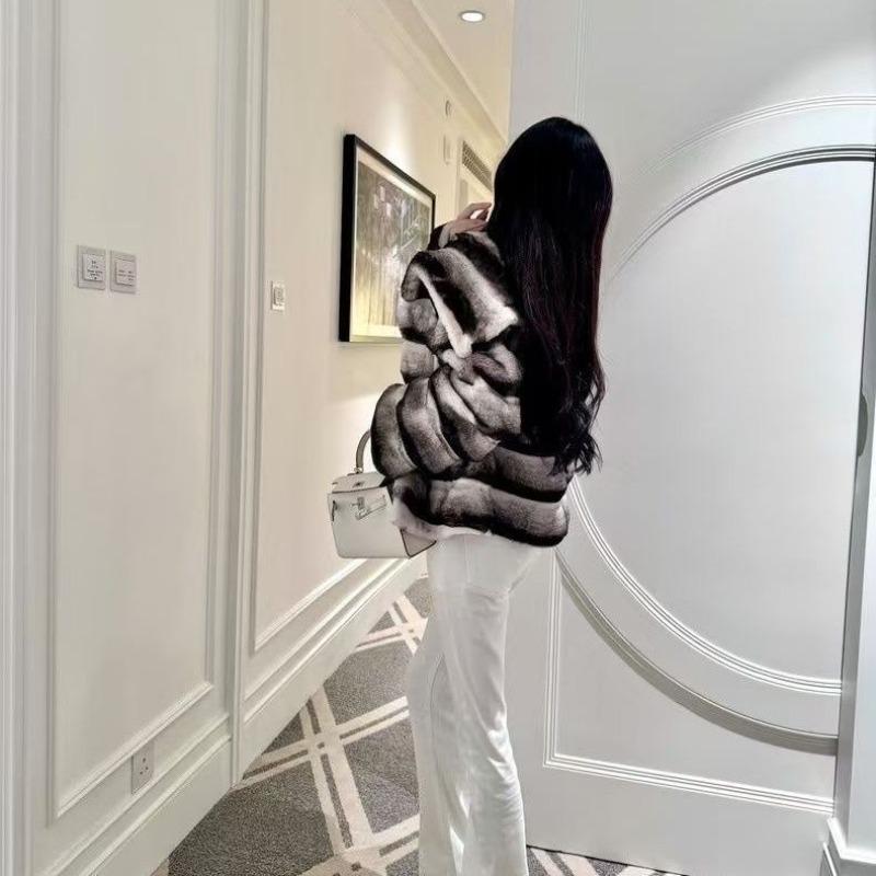 Winter New Chinchilla Short Coat Fashionable Lady Temperament Imitation Rex Rabbit Fur Coat Lapel Fur Woman