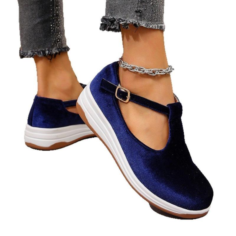 Spring and Autumn New Large Size Thick-soled Round Head Shallow Mouth Buckle Comfortable Single Shoes Women
