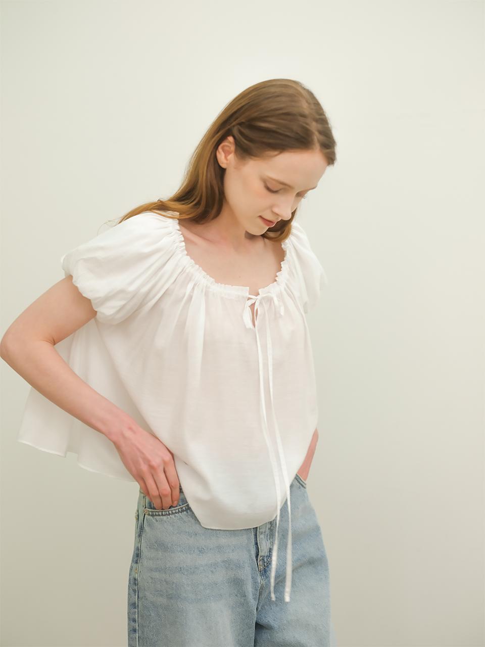 Non Search Volume Blouse / White White/Free