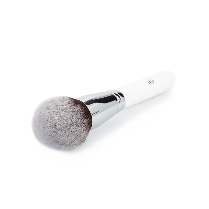 Pinceau à Poudre Large - ILŪ - Modèle 209 - Couleur Blanc - Application Facile - Maquillage Impeccable