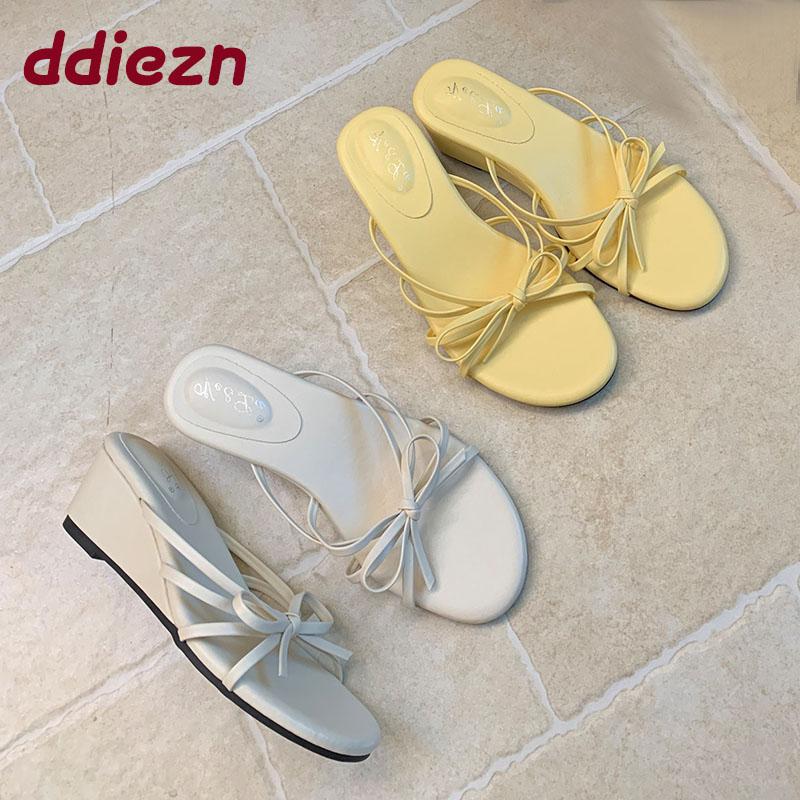 Fashion Fashion Shallow Ladies Wedges Low Heel Sandals Shoes Female Summer Beach Round Toe Women Wedges Slides Sandals Shoes Slippers