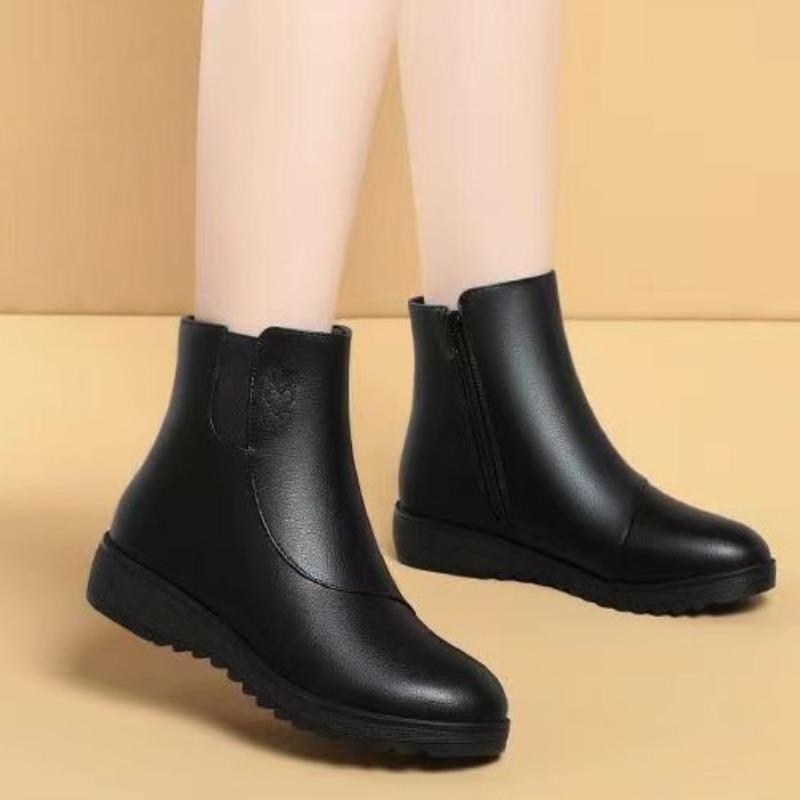 Winter new fashion versatile mid-tube fashion boots mother shoes flat-soled velvet thickened warm flat-soled boots