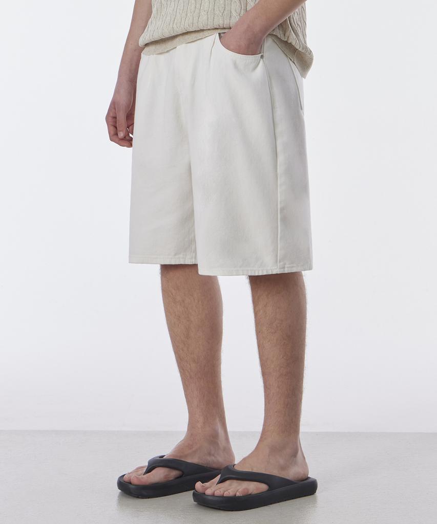 GLW Bermuda Wide One-Pleat Washed Denim Shorts Off-White