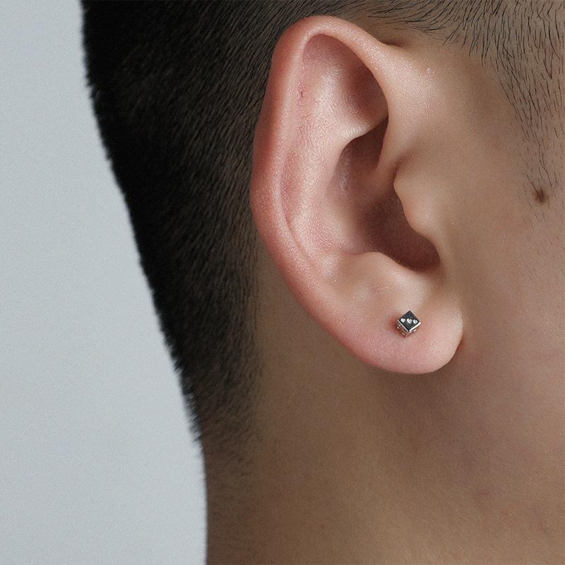 Pendientes de Tachuela de Dados Unisex - Diseño Moderno, Sencillo y Único
