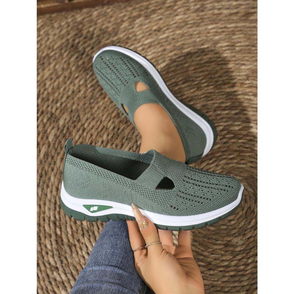 Modische und bequeme lässige Einzelschuhe in Übergröße mit atmungsaktiven, fly-gewebten Mesh-Schuhen mit Aushöhlungen, Ein-Fuß-Schuhe