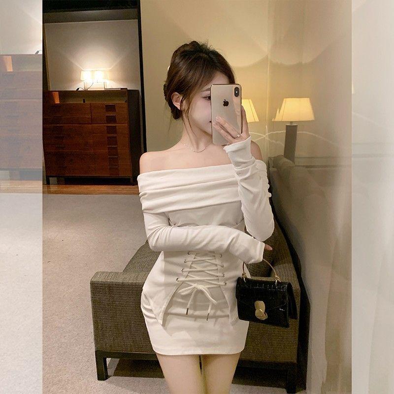 Pure desire wind sister Spice girl sexy fake two-piece one-word shoulder dress super good-looking tight hip-wrapped short skirt autumn and winter