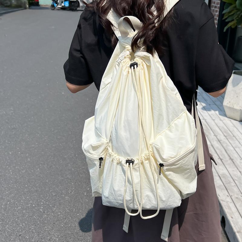 Unisex Lightweight Backpack Large Capacity Hiking Backpack Bag Adjustable Strap Fitness Shoulder Bag for Gym Sports