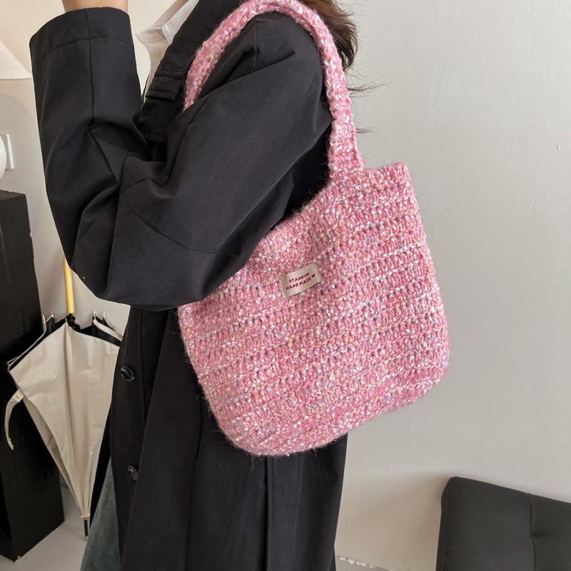 2025 autumn and winter Korean fashion knitted shoulder bag large capacity colored wool bag underarm bag women's hand carry woven bag