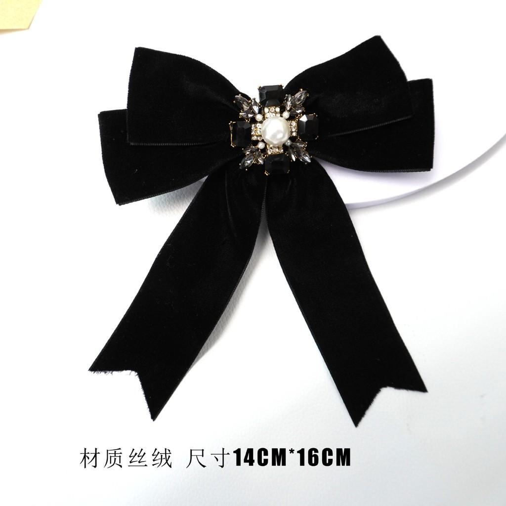 Classic Korean Butterfly Bow Tie With Lace Collared Accessory For Women