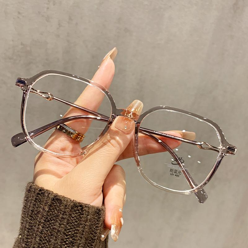 Round Face Glasses For Women With Myopia Can Be Matched With Degrees, Plain Face And White, Cold Brown Eye Frame, Frame.