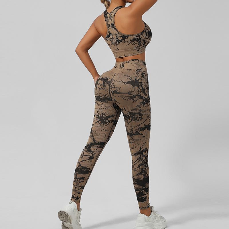 Tie-Dye Yoga Set: Beautiful Back Sports Bra & High-Waist Peach Lift Leggings