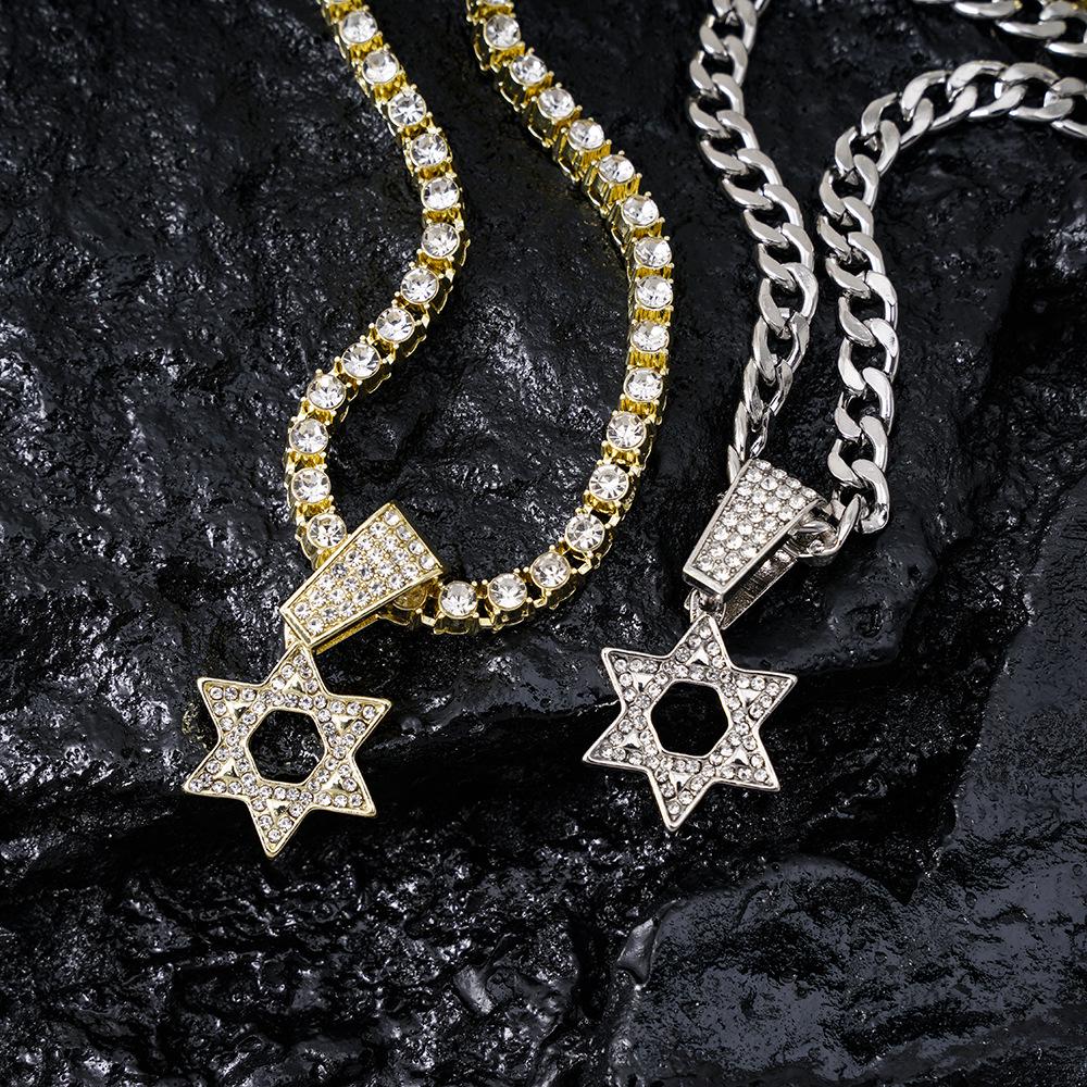 Versatile Punk Style Rhinestone-Inlaid Hip Hop Star Pendant Necklace in Zinc Alloy