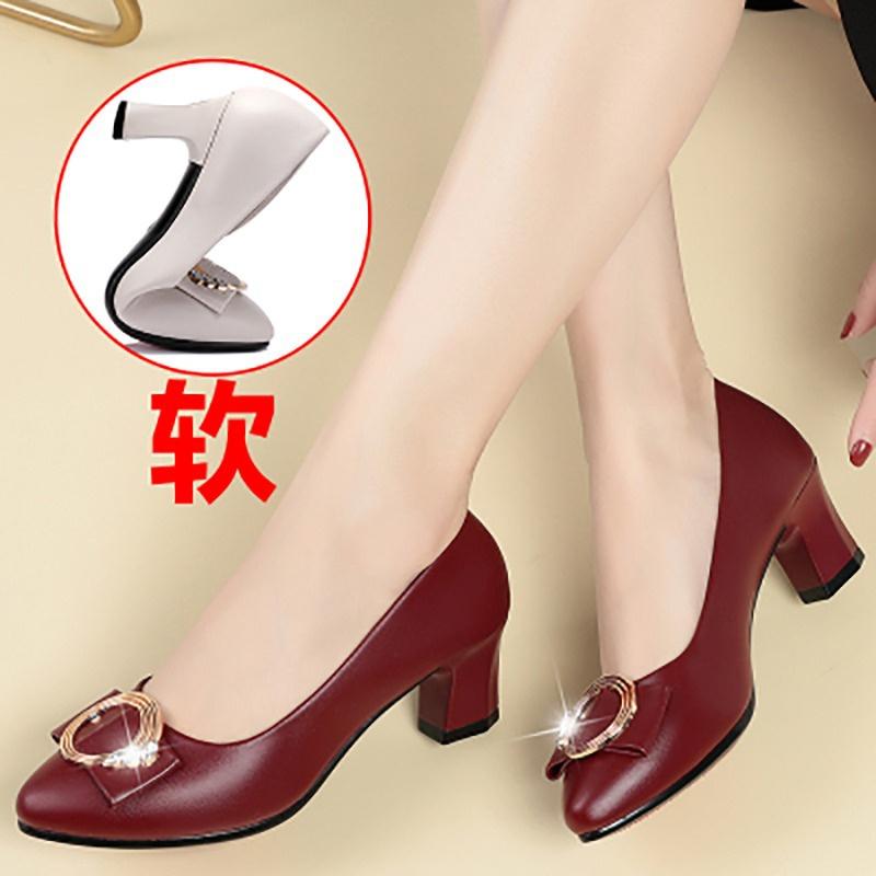 Spring New Fashion Woman Ballets Metal Buckle Single Shoes Soft Leather Soft Sole Comfortable Flats Mother Shoes