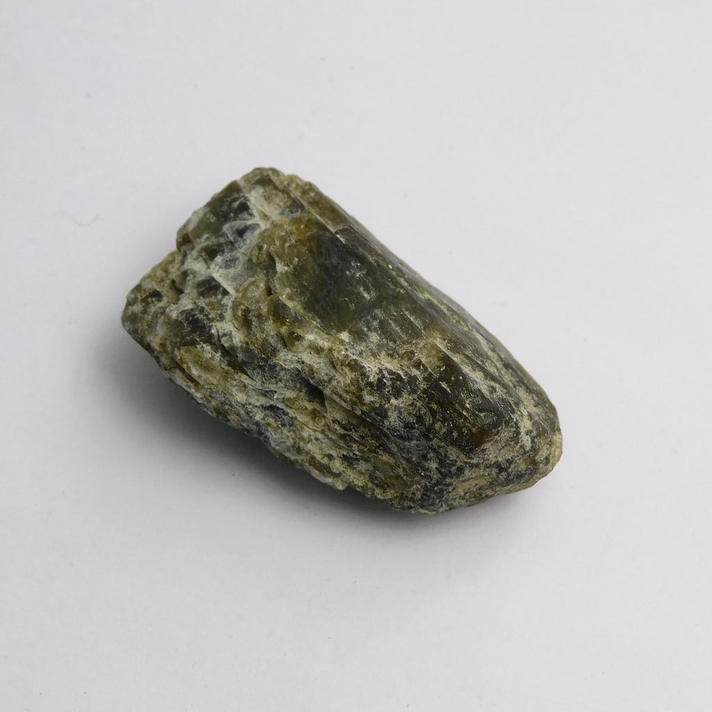 160.25 Ct Natural Rough Uncut Multi Color Sapphire   Gemstone -w