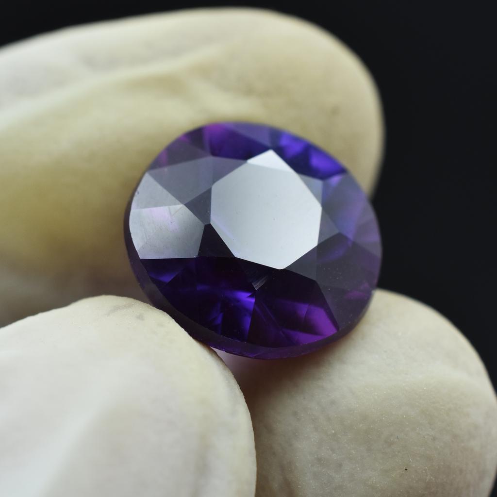 Natural Purple Tanzanite Loose Gemstone Round Cut 9.55 ct for Jewelry Making and Gem Collections