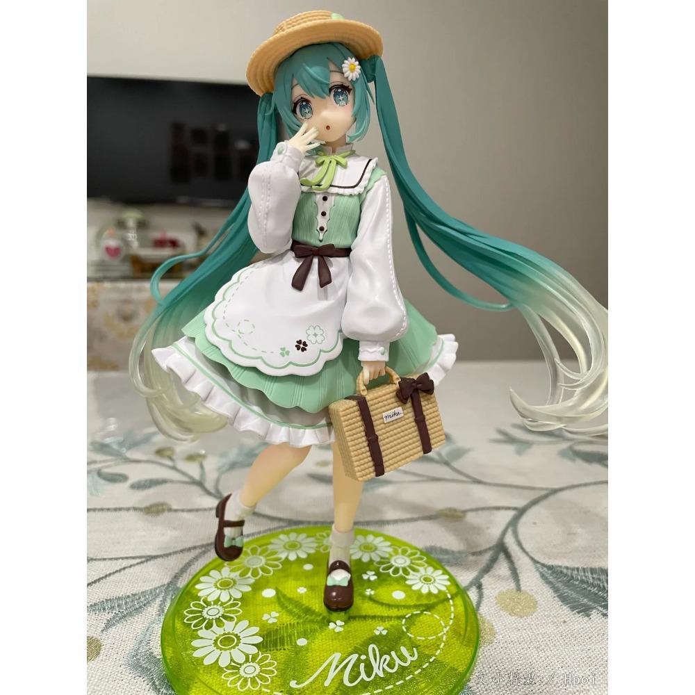 18CM Anime Hatsune Miku Fashion Doll Country Fashio Hatsune Miku Black Dress Lolita Model Toy Gift Collection Aciton Figure